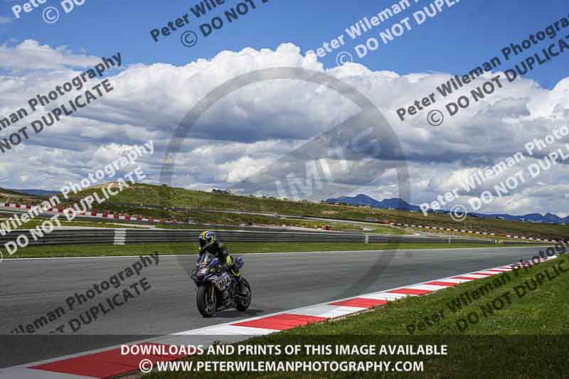cadwell no limits trackday;cadwell park;cadwell park photographs;cadwell trackday photographs;enduro digital images;event digital images;eventdigitalimages;navarra;no limits trackdays;peter wileman photography;racing digital images;trackday digital images;trackday photos